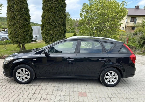 Kia Ceed cena 17900 przebieg: 217000, rok produkcji 2010 z Strzyżów małe 596